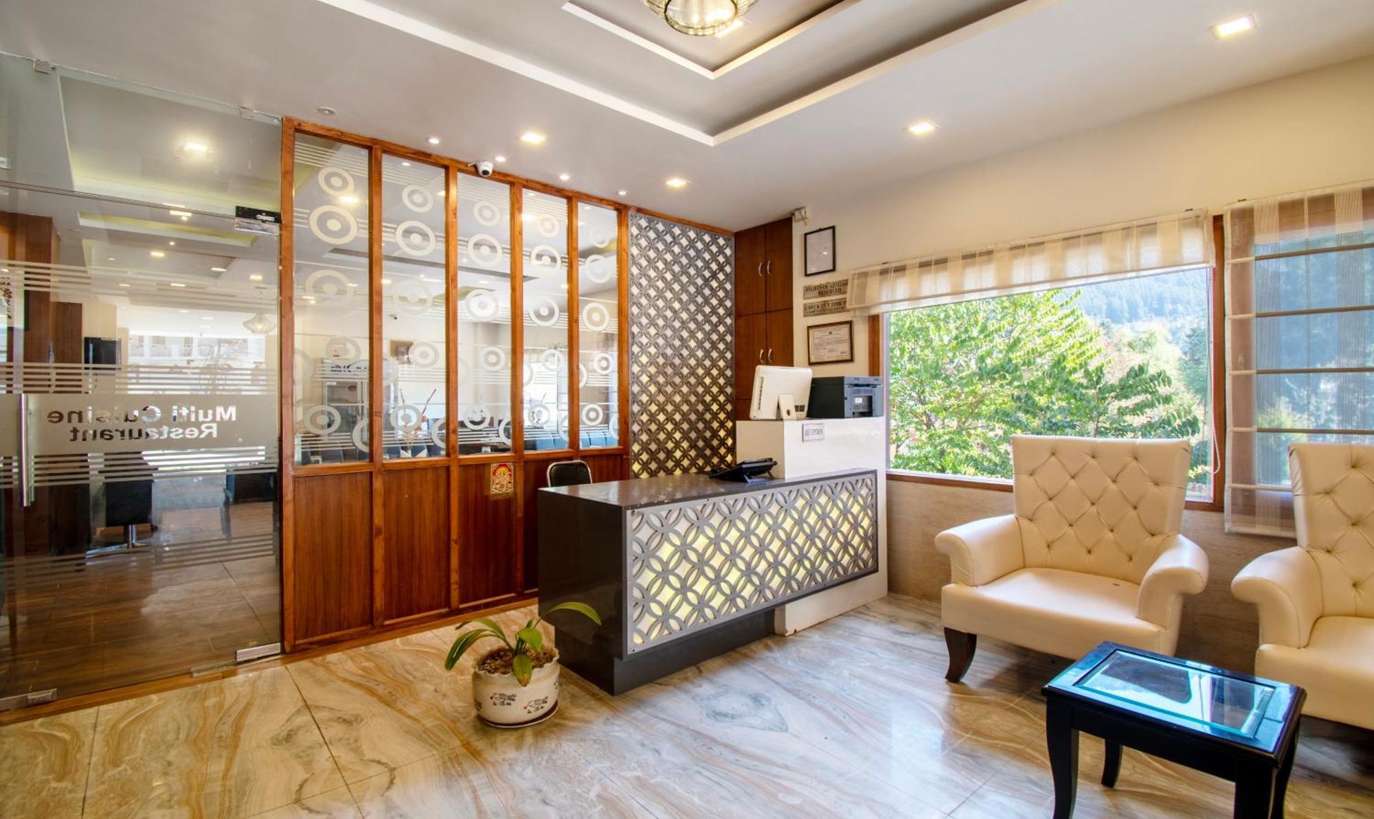 Hotel Ambika Residency Manali Exterior foto