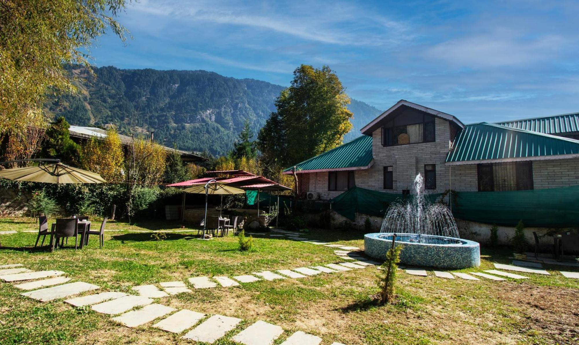 Hotel Ambika Residency Manali Exterior foto